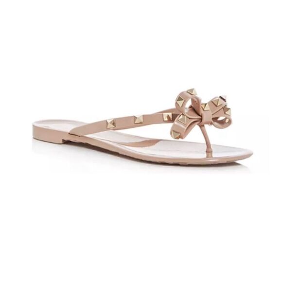 Sold Valentino Garavani RUBBER ROCKSTUD
THONG Jelly flip-flops Size 41 NWOB - Picture 1 of 7